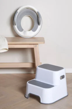 Beemoo Badeværelset*CARE Assist Toiletsæde & Skammel, White/Grey