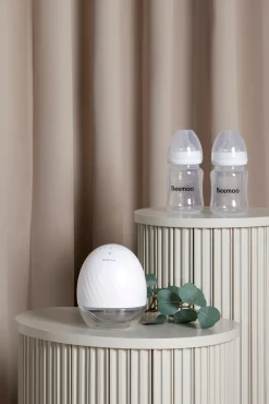 Beemoo CARE Wearable Elektrisk Brystpumpe Single inkl. Modermælksflaske 180 ml 2-pak