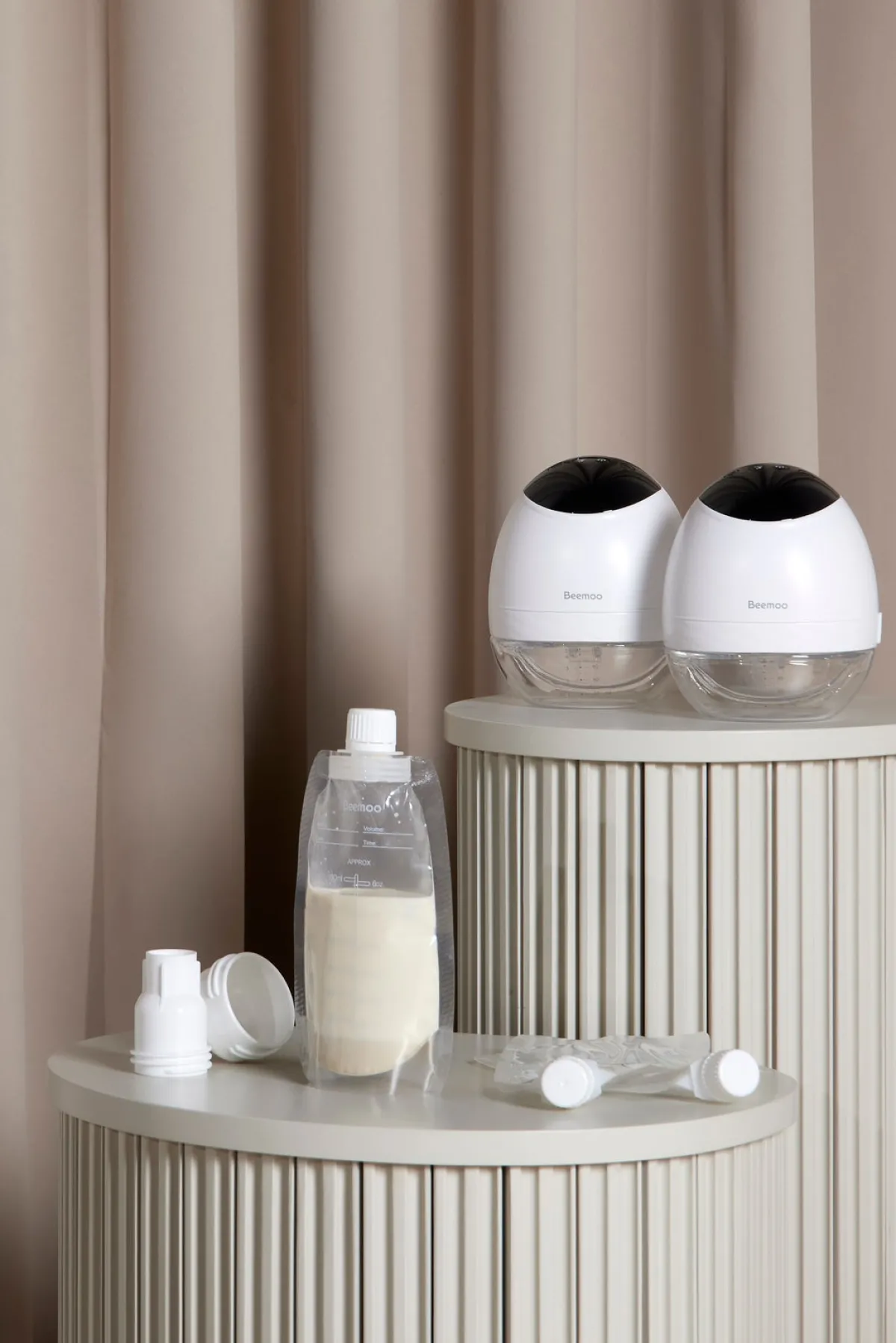 Beemoo Amning>CARE Wearable LED Elektrisk Brystpumpe Dobbelt inkl. Modermælksposer 30-pak