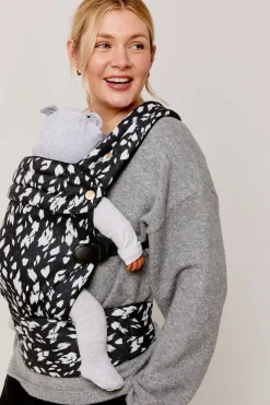 BizziGrowin Bæreseler, Strækvikler & Bærestole*Bizzi Growin Nomad Air Bæresele, Orca Sort/Hvid