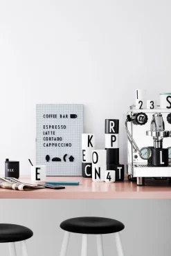 Børn DesignLetters Design Letters Madikoner til Opslagstavle 21 pcs, Sort