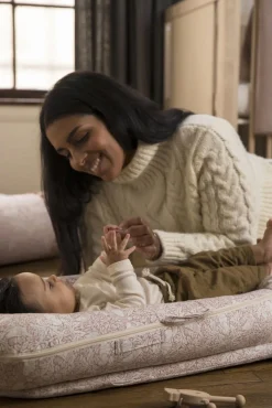 Børn DockATot Deluxe+ Babynest, Brer Rabbit Pink