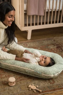 Børn DockATot Deluxe+ Babynest, Willow Boughs