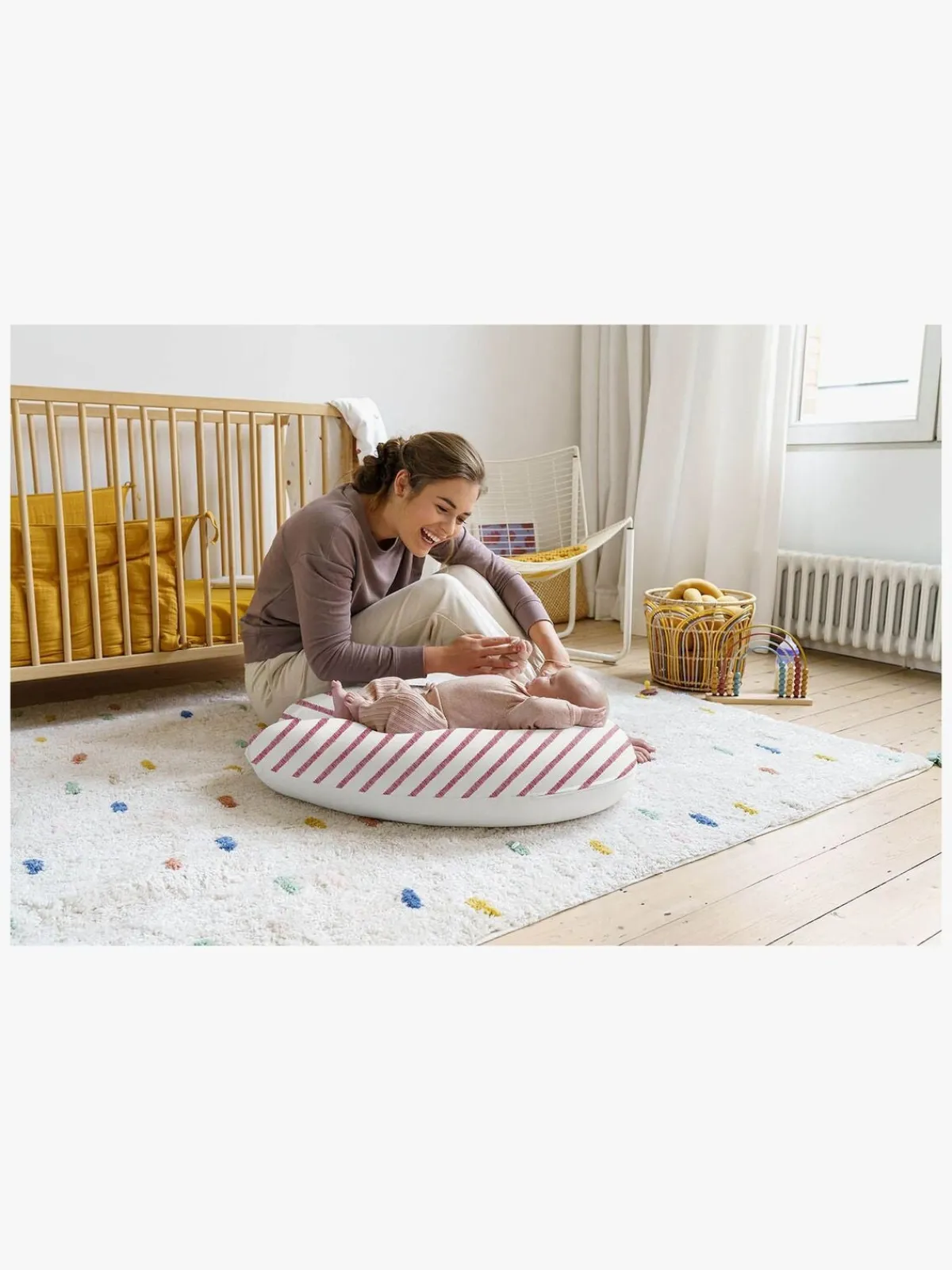 Doomoo Amme- & Graviditetspude Buddy Polka, Creme