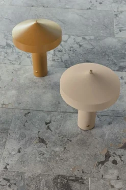 Børn OYOY Hatto Bordlampe, Saffron