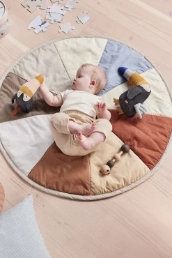 Børn OYOY Interiør></noscript>Moni  Quiltet Legetæppe, Beige