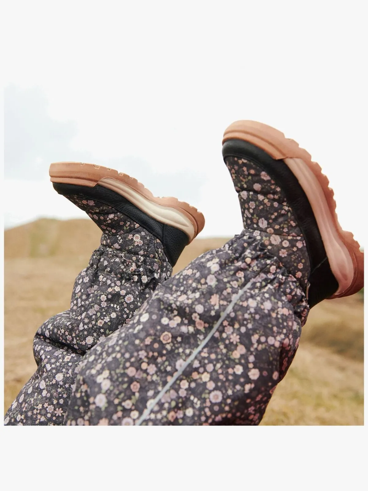 Wheat Flyverdragter|Overtøj*Moe Flyverdragt, Black Sea Open Flowers